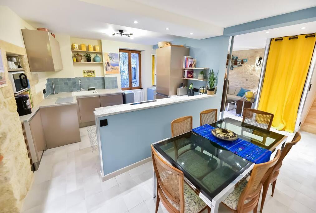 Charmante Maison De Village Au Coeur Du Luberon Cucuron Exteriör bild